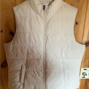 Time and Tru Cream Quilted Corduroy Vest